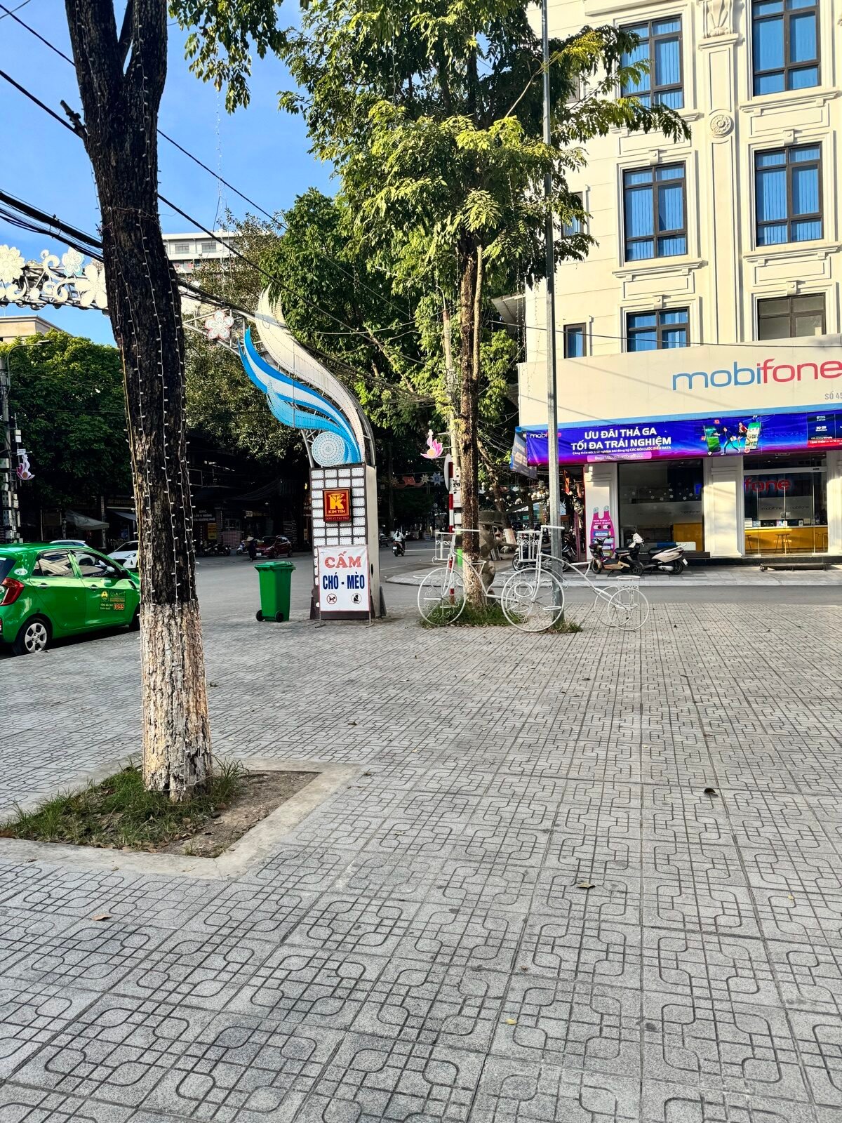 カオバン中心部の街並み