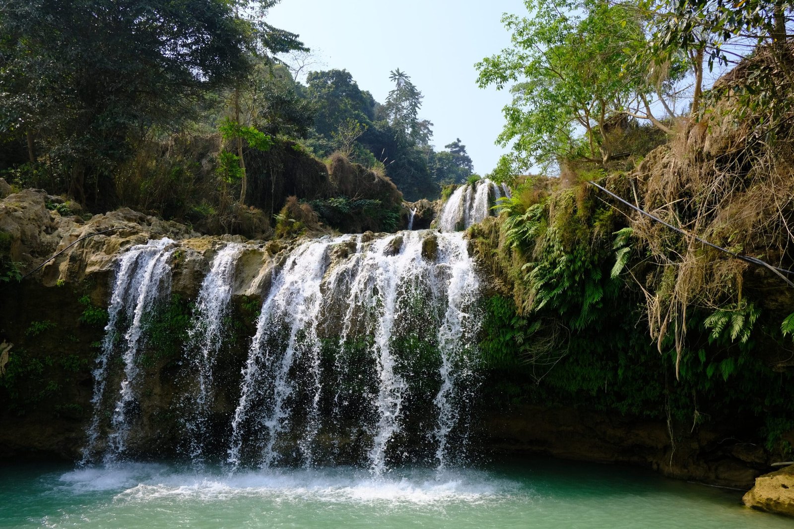 段になって流れるThác Chiềng Khoa