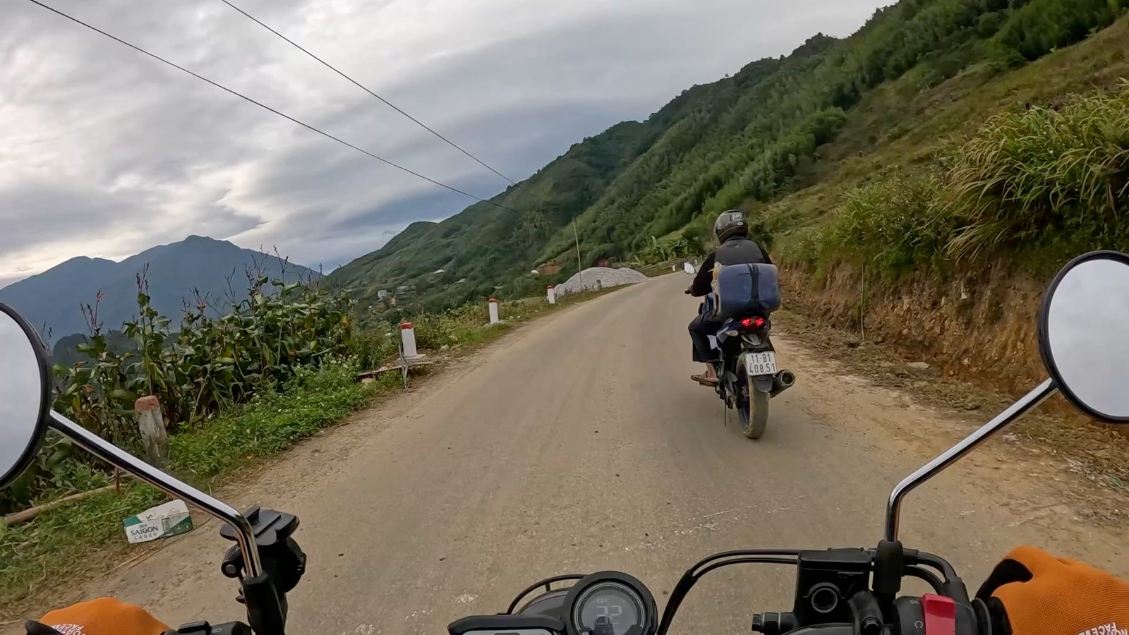 補修中のカオバン山岳道路